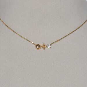 Louis Vuitton Essential V Flower Necklace in Gold-Tone with Crystal